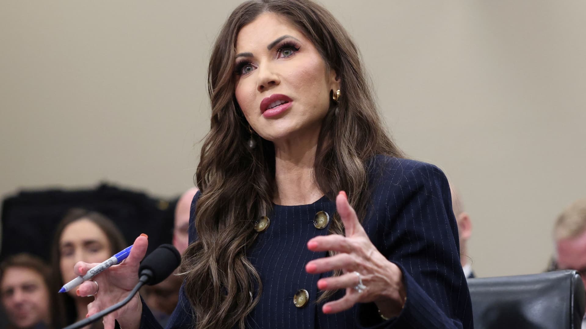 DHS takes family of Boulder fire attack suspect into ICE custody, Noem says