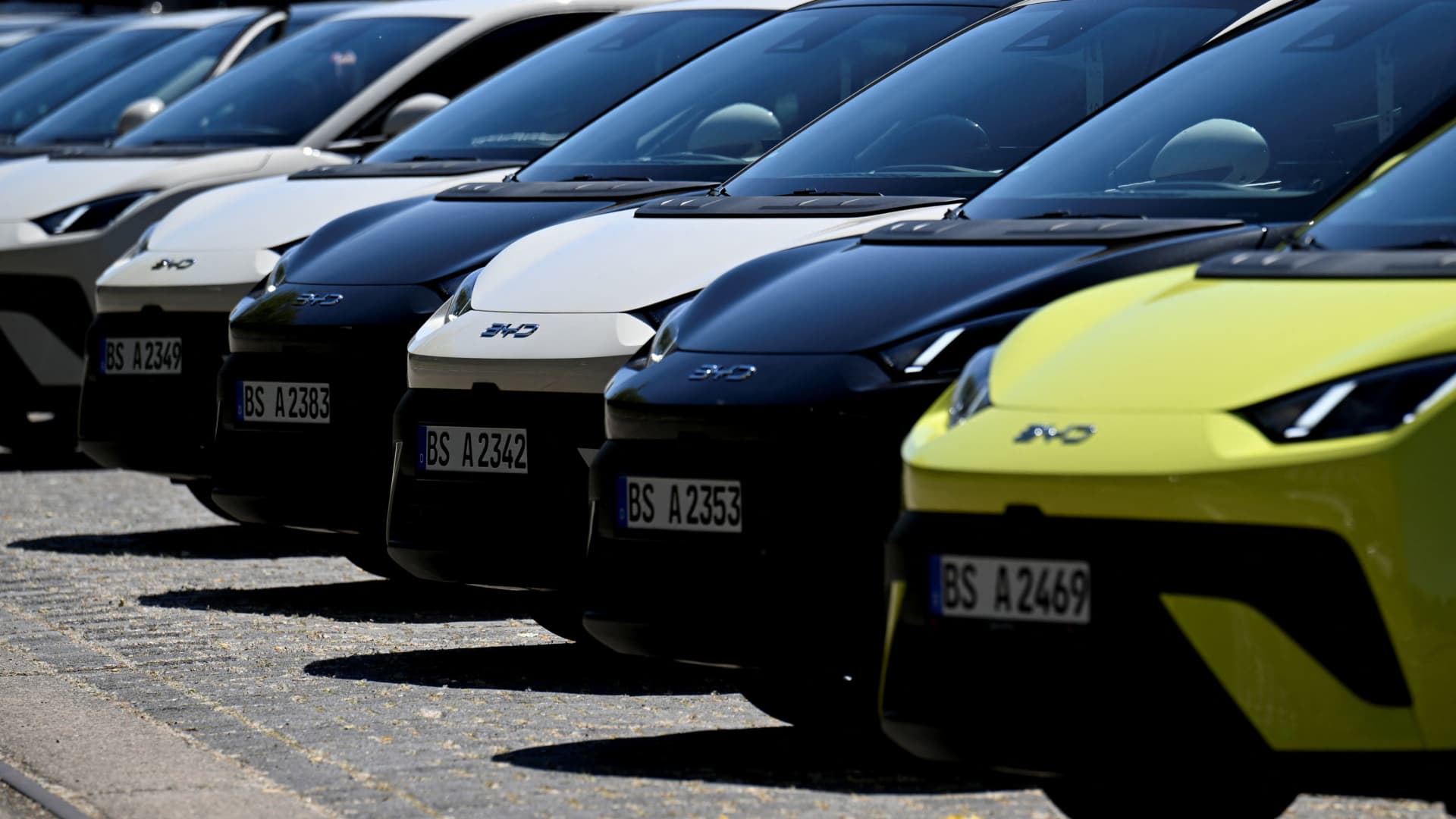 China's EV race to the bottom leaves a few possible winners