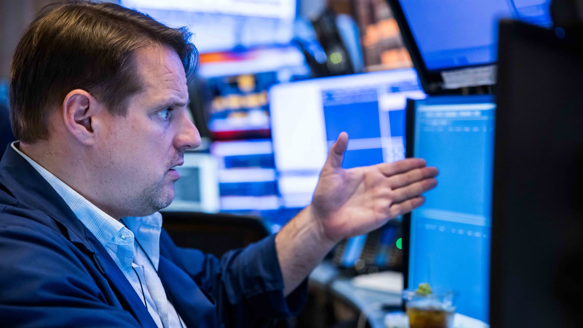 Look for some consolidation before stocks retest all-time highs, chart analysts say