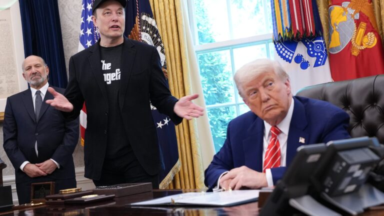 Trump 'not interested' in call with Musk, White House official says