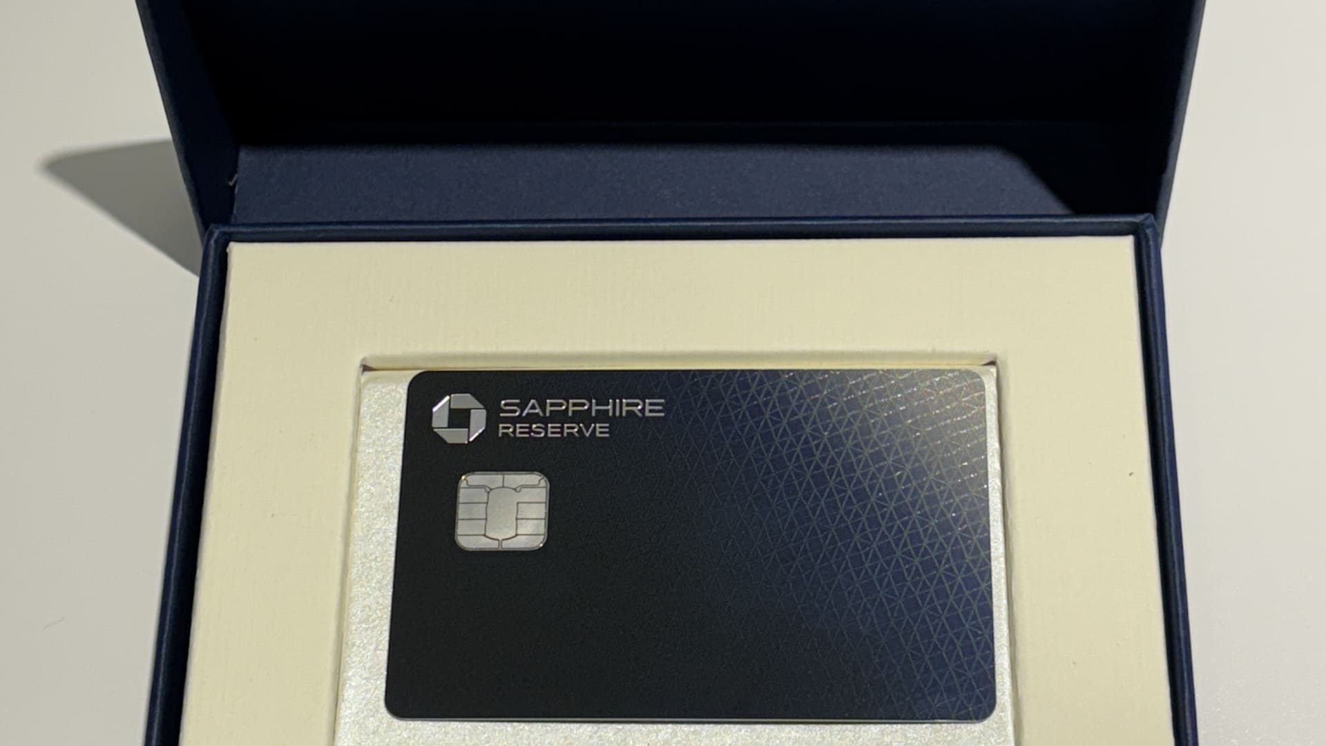 Updated $795 Chase Sapphire Reserve offers best-ever welcome bonus: 100K points, $500 travel credit