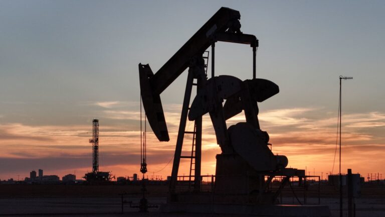 Coterra shifts its view on oil, again. Here are our 3 takeaways as investors in the stock