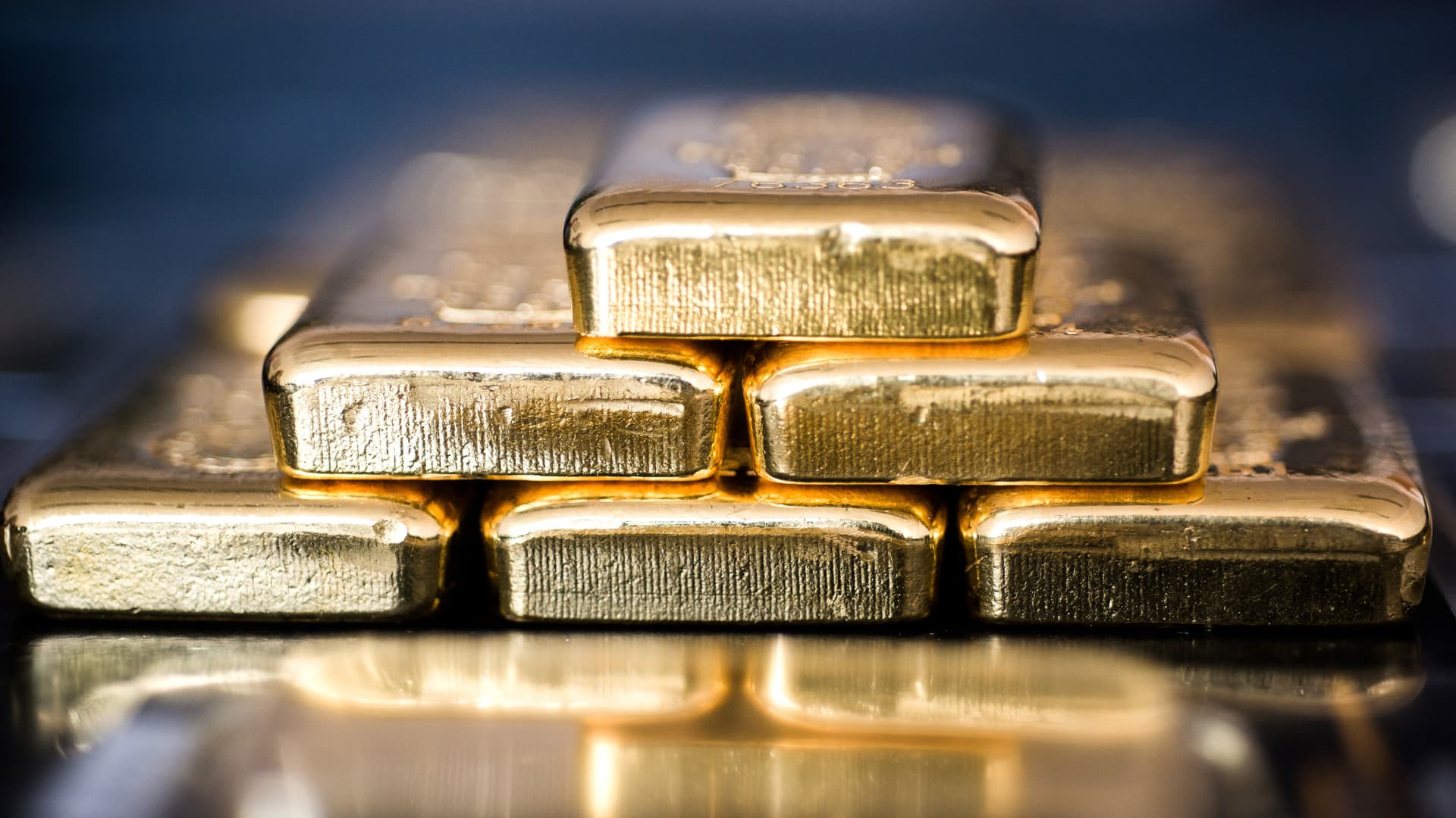 Gold is near an all-time high—here's how much a Costco bar bought a year ago is worth today
