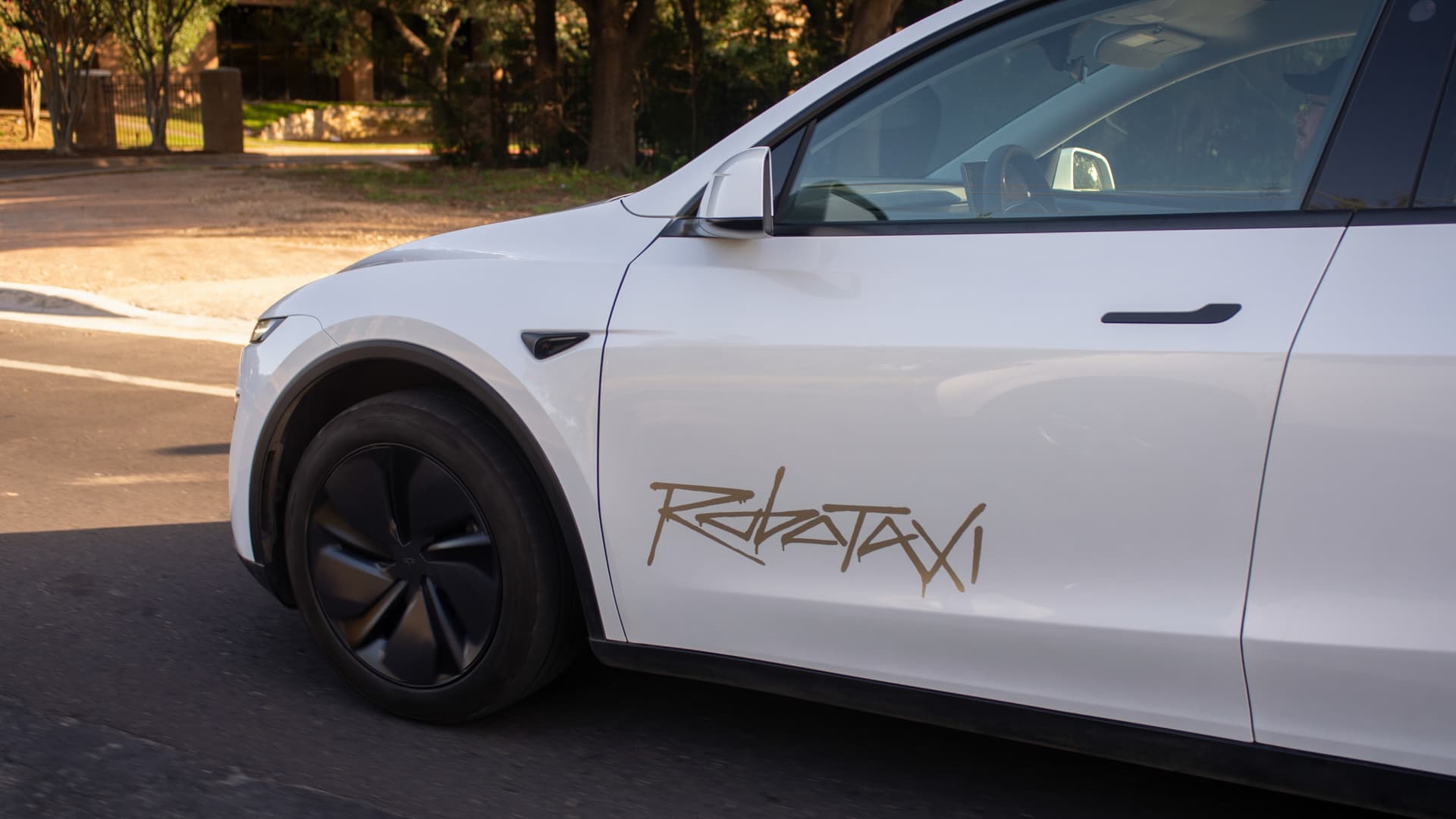 Tesla stock rises as Musk touts 'successful' robotaxi Austin launch