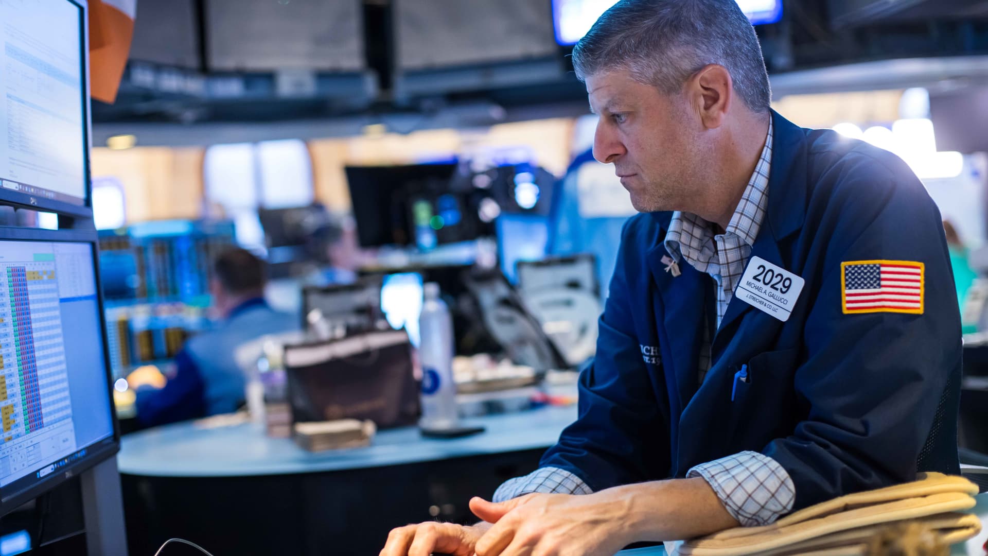 S&P 500 futures are little changed as benchmark closes in on all-time high: Live updates