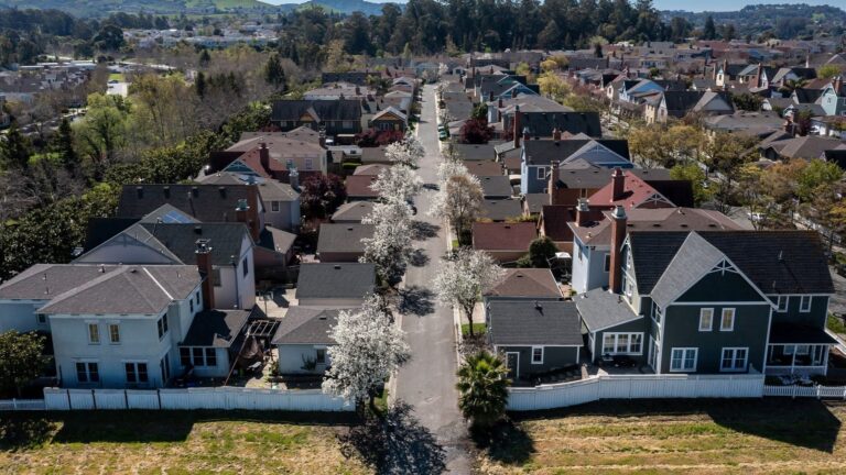 Donald Trump’s plans for Fannie and Freddie would mean payday for hedge funds