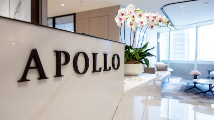 Apollo delays hiring junior bankers after pressure from Dimon