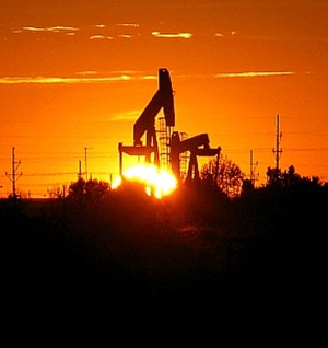 Texas oil and gas jobs increased in May despite market turmoil, new report says