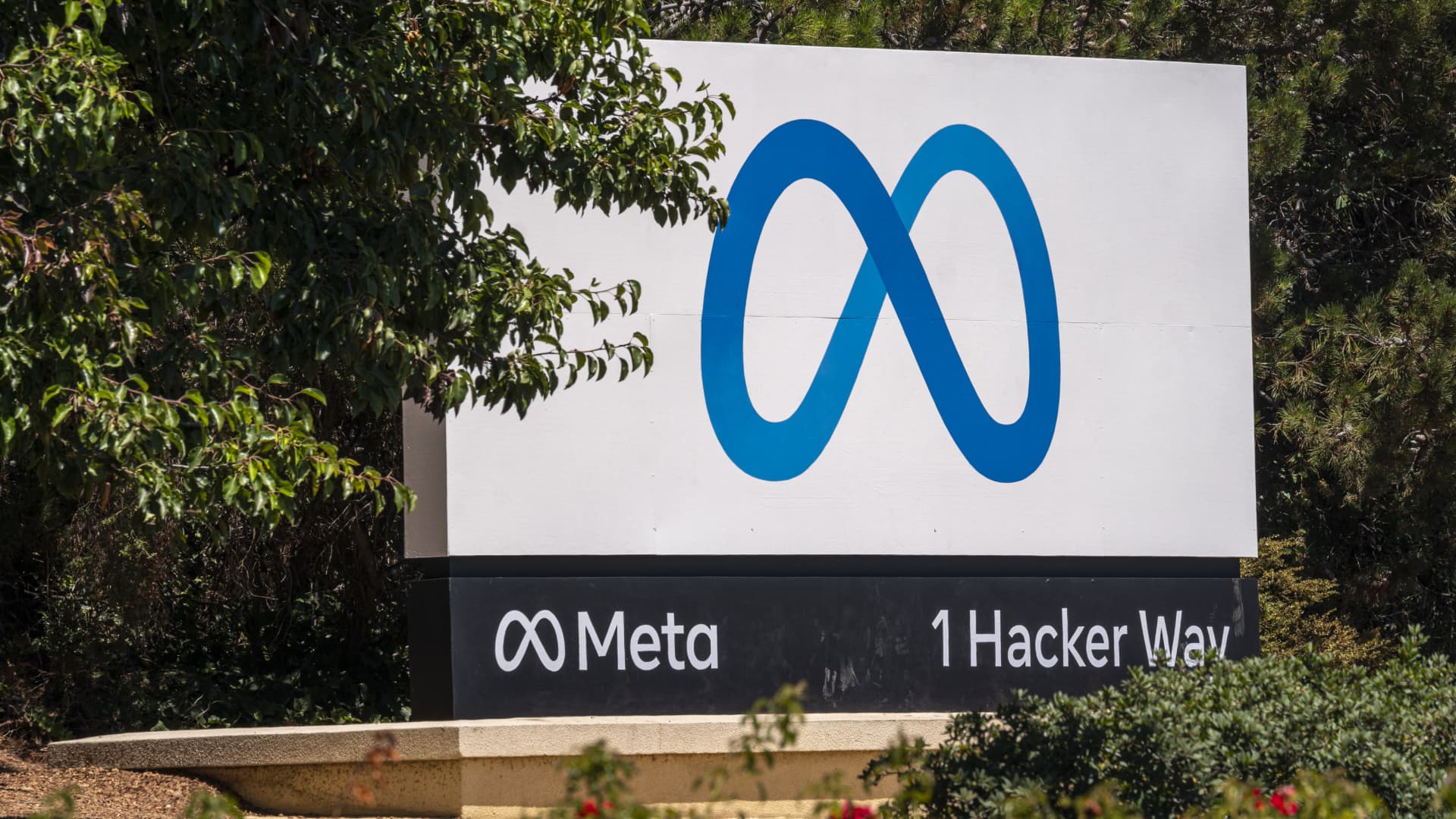 Meta’s earnings beat expectations. Here’s how analysts are reacting