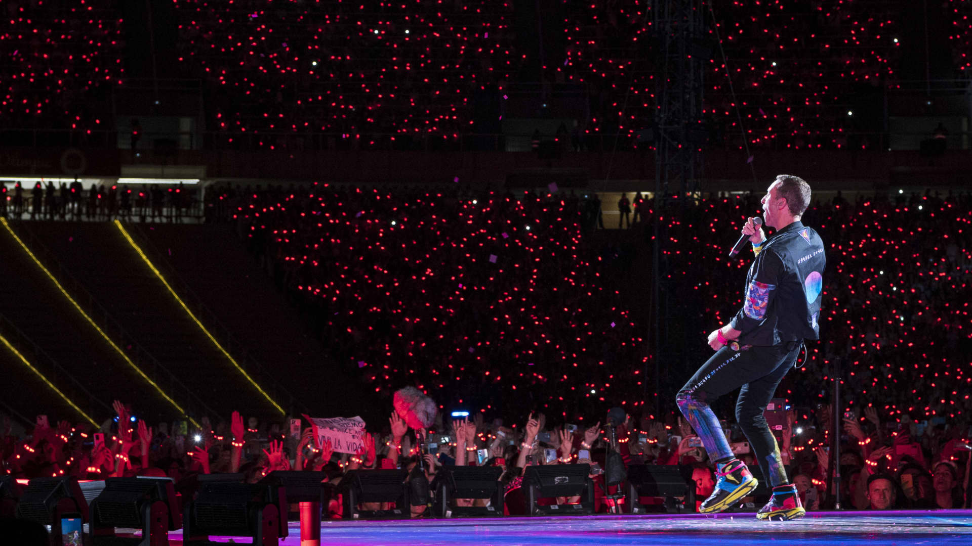 Astronomer CEO's ‘kiss cam’ controversy sparked over $7 million in prediction markets bets on his ouster