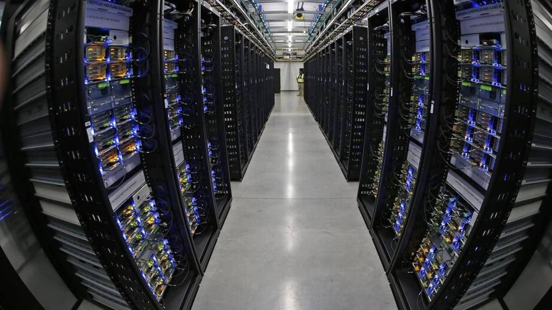 Jim Cramer says the industrial AI data center trade is back, names 3 stocks to own