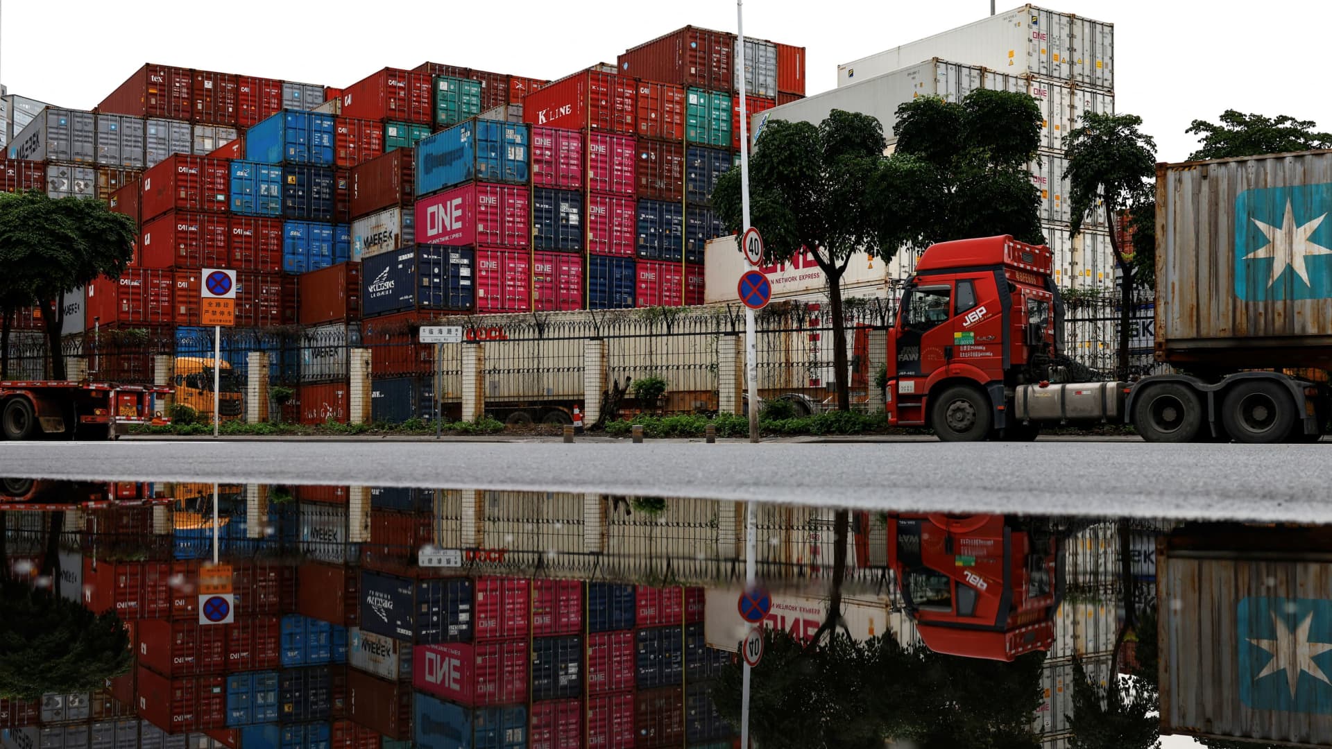 China's July manufacturing activity contracts more than expected — declines for fourth-straight month