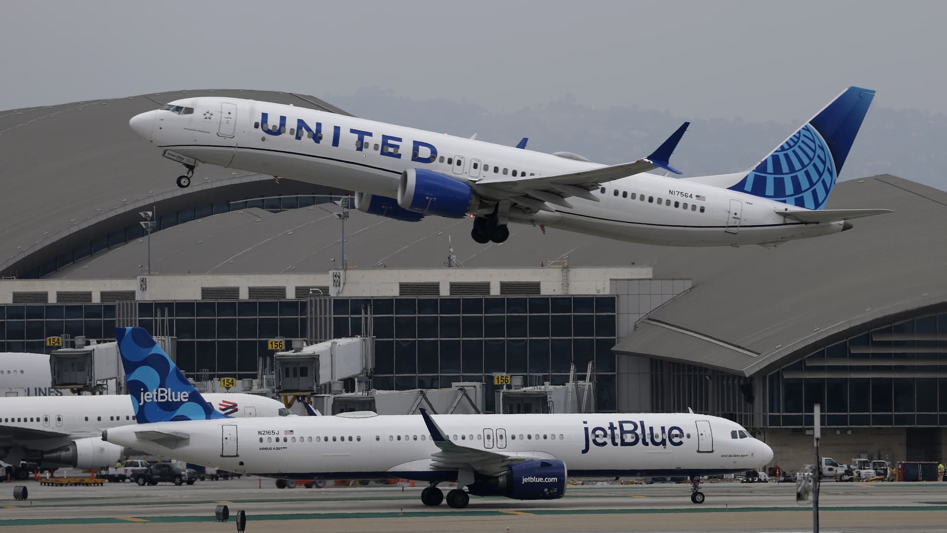 U.S. senator says United, JetBlue partnership could harm competition: Reuters