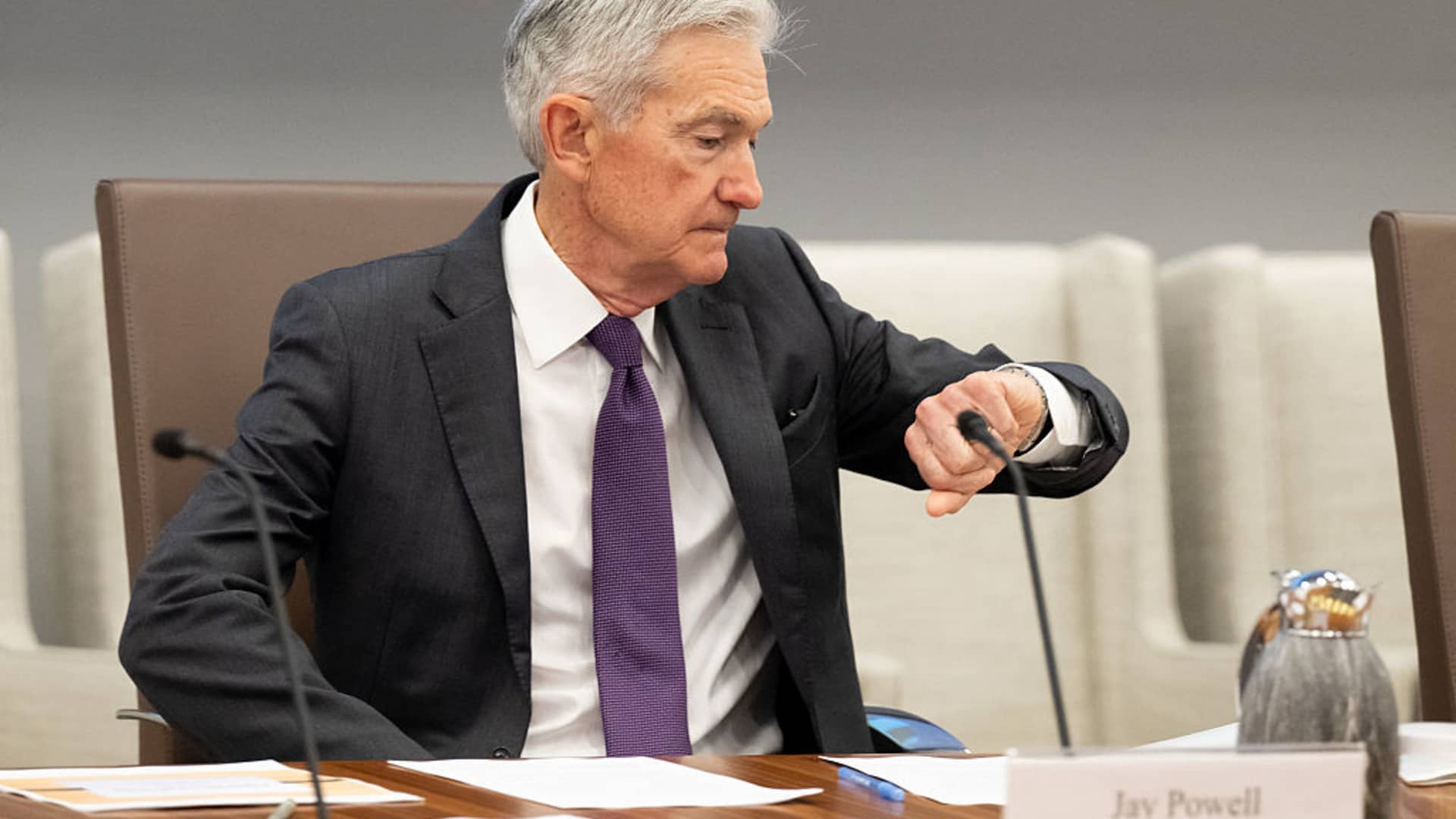 Ron Insana: Why Trump’s new attack on Powell should be so troubling to investors