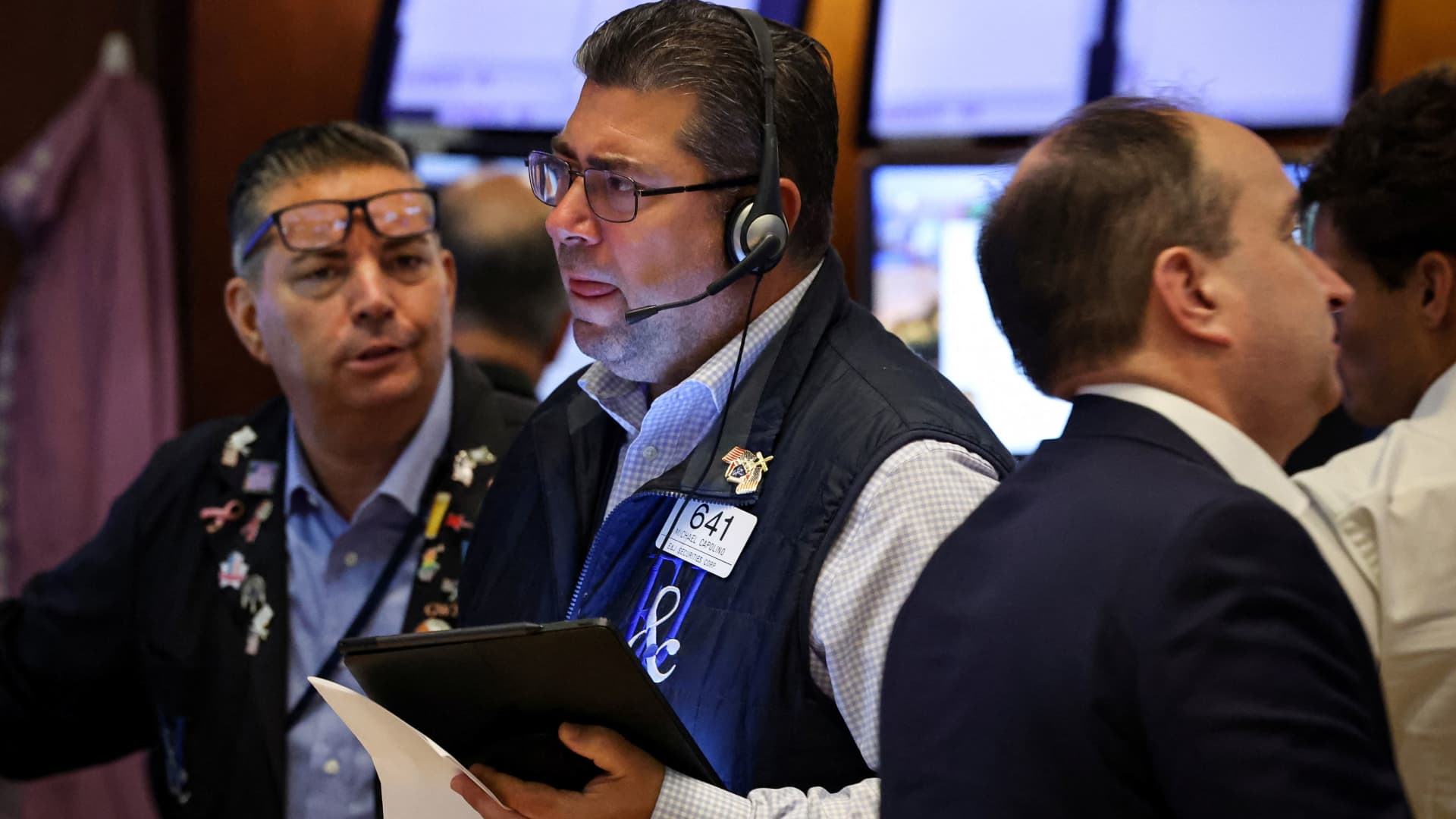 Wall Street is getting worried about a frothy stock market