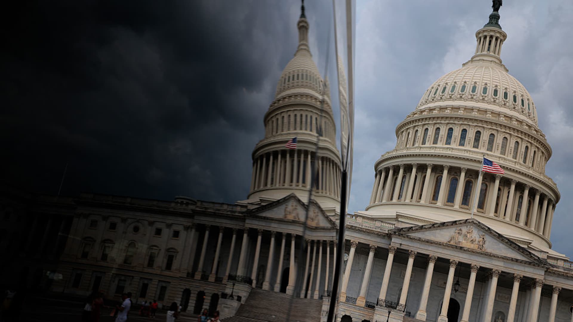 Trump-backed crypto regulation bills fail to clear key hurdle in Congress