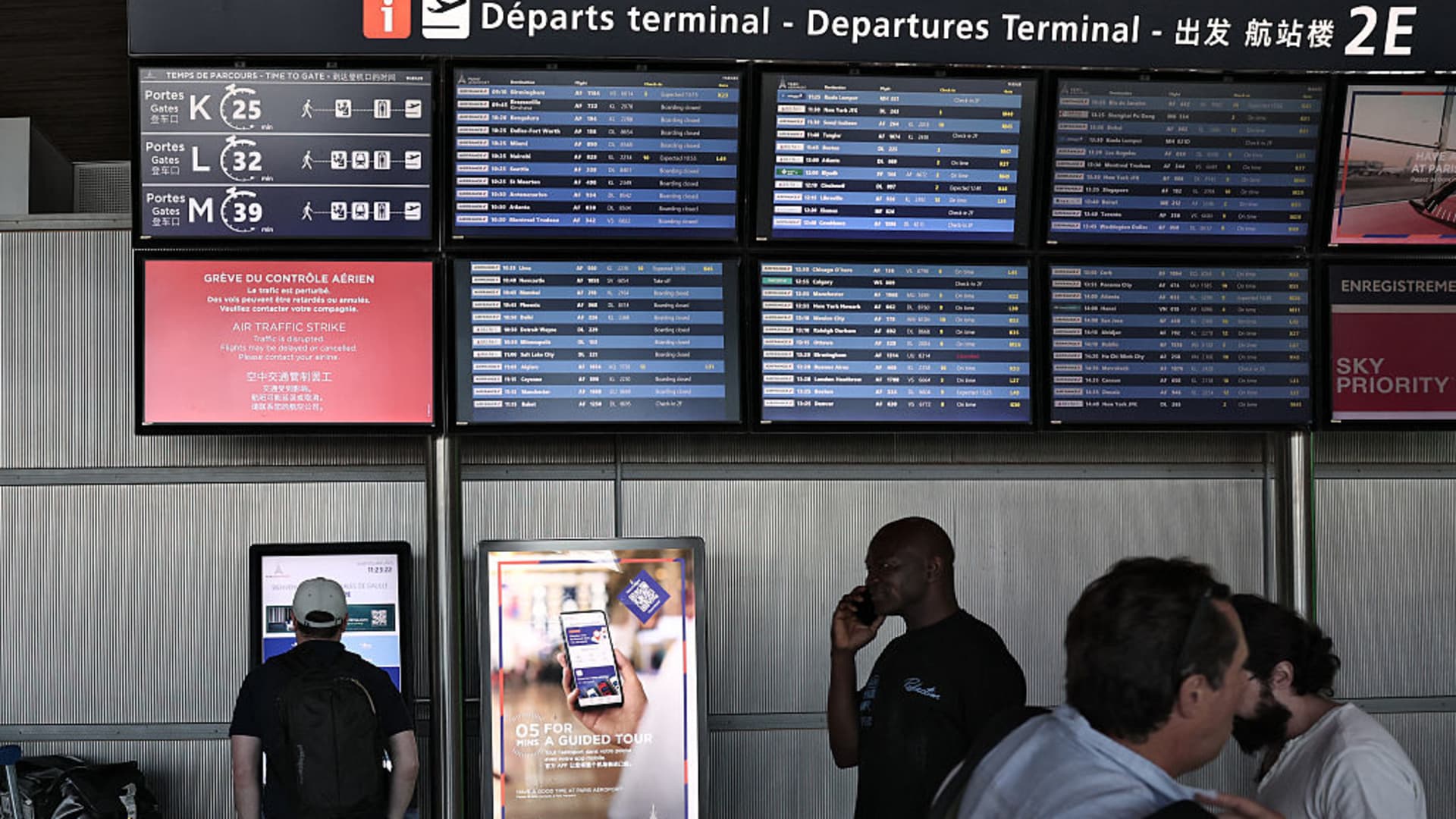 French air traffic controllers' walkout disrupts early summer season travel