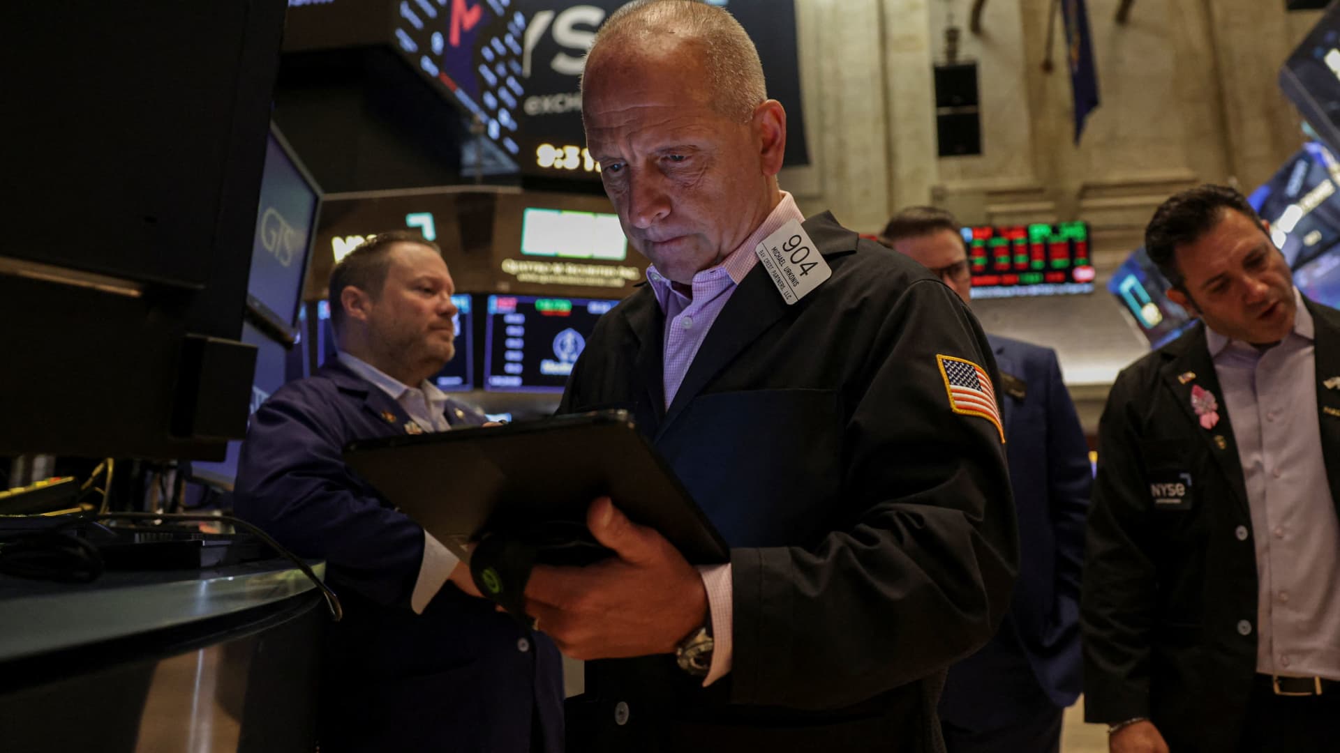 The new bull case for the stock market is looking past short-term risks