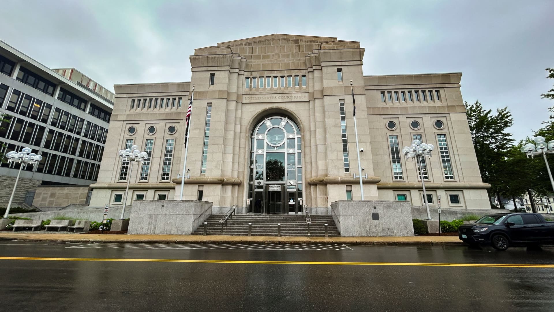 Judge blocks Trump's order restricting birthright citizenship