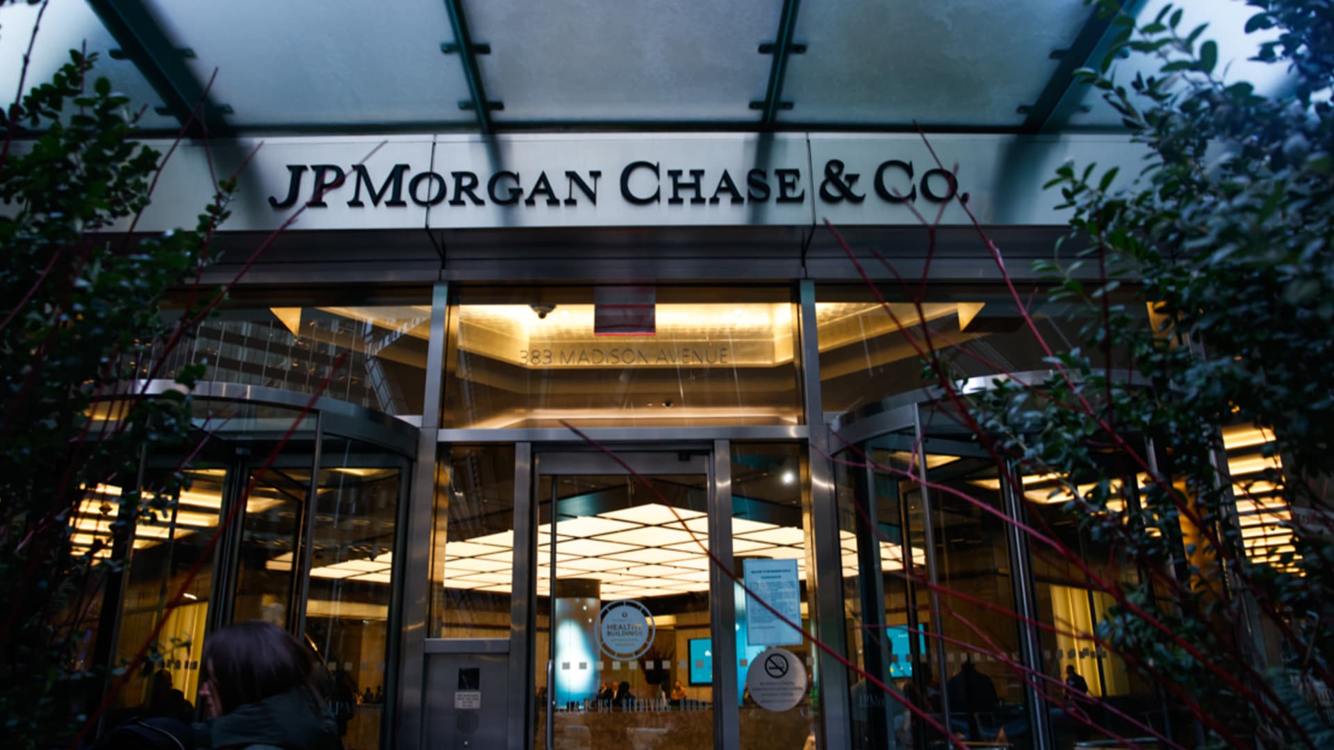 JPMorgan Chase has more room for growth after latest earnings, says analyst Mike Mayo