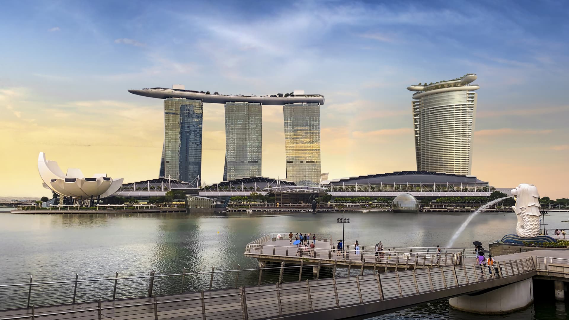 Construction begins on Las Vegas Sands' $8 billion 'ultra luxurious' resort in Singapore