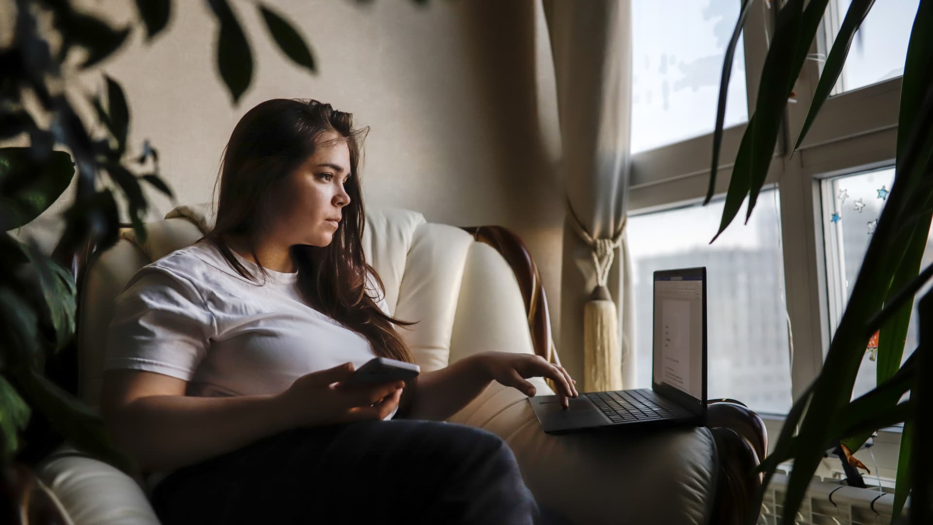 Student loan bills could double for some borrowers as Biden-era relief expires