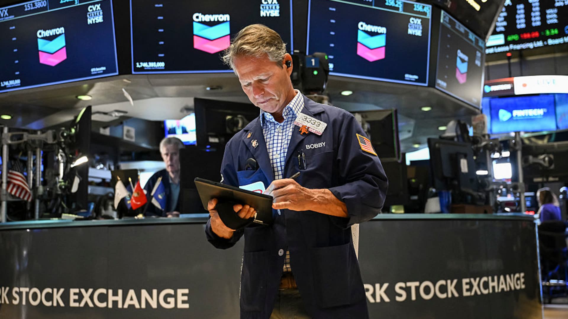 S&P 500 futures are little changed after index notches back-to-back closing records: Live updates