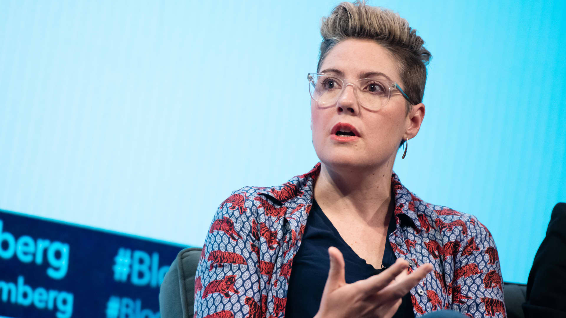 Clothing tech entrepreneur charged with $300 million fraud in U.S.