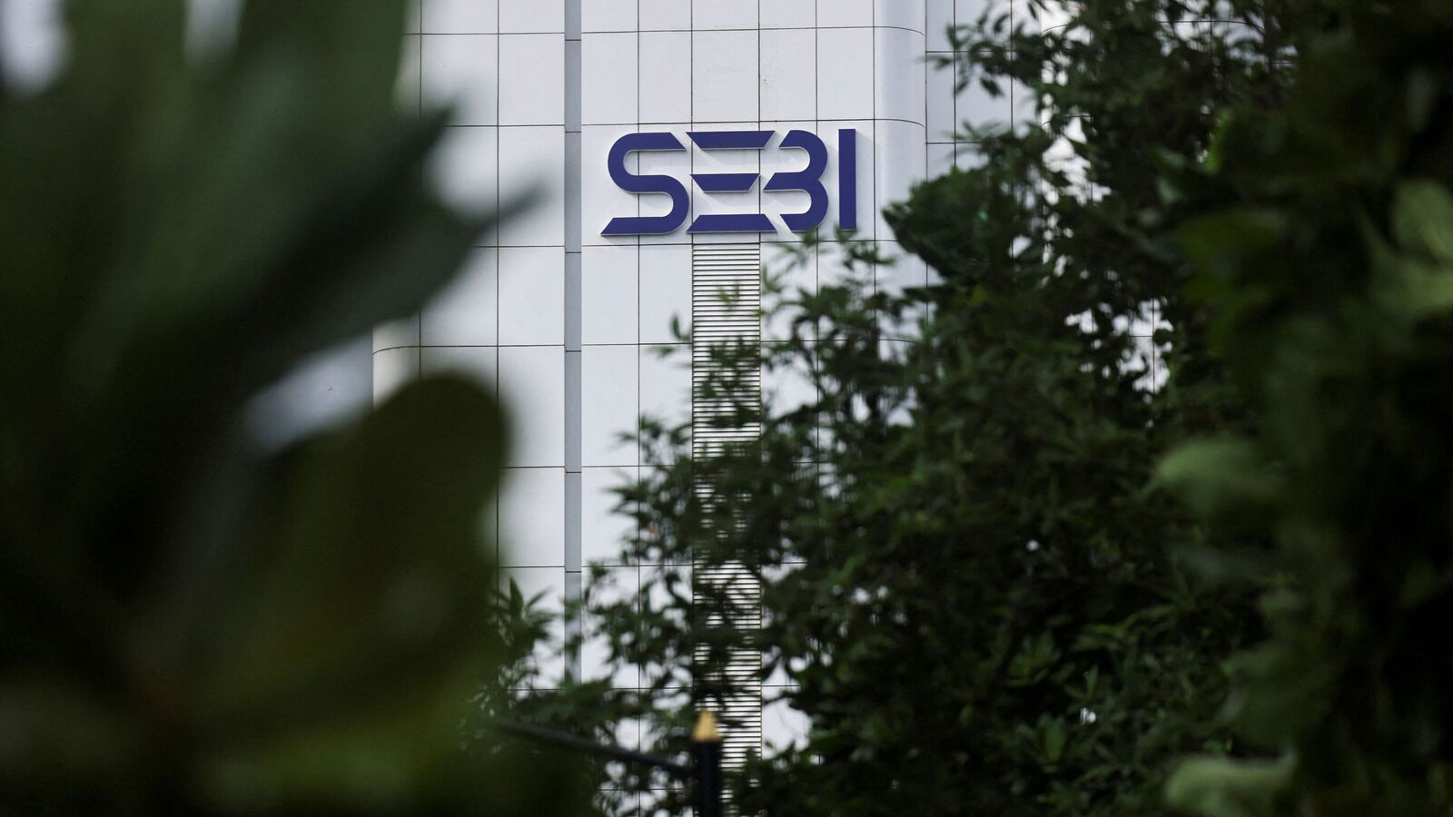 Sebi proposes cutting retail quota in large IPOs to 25% to boost listing stability
