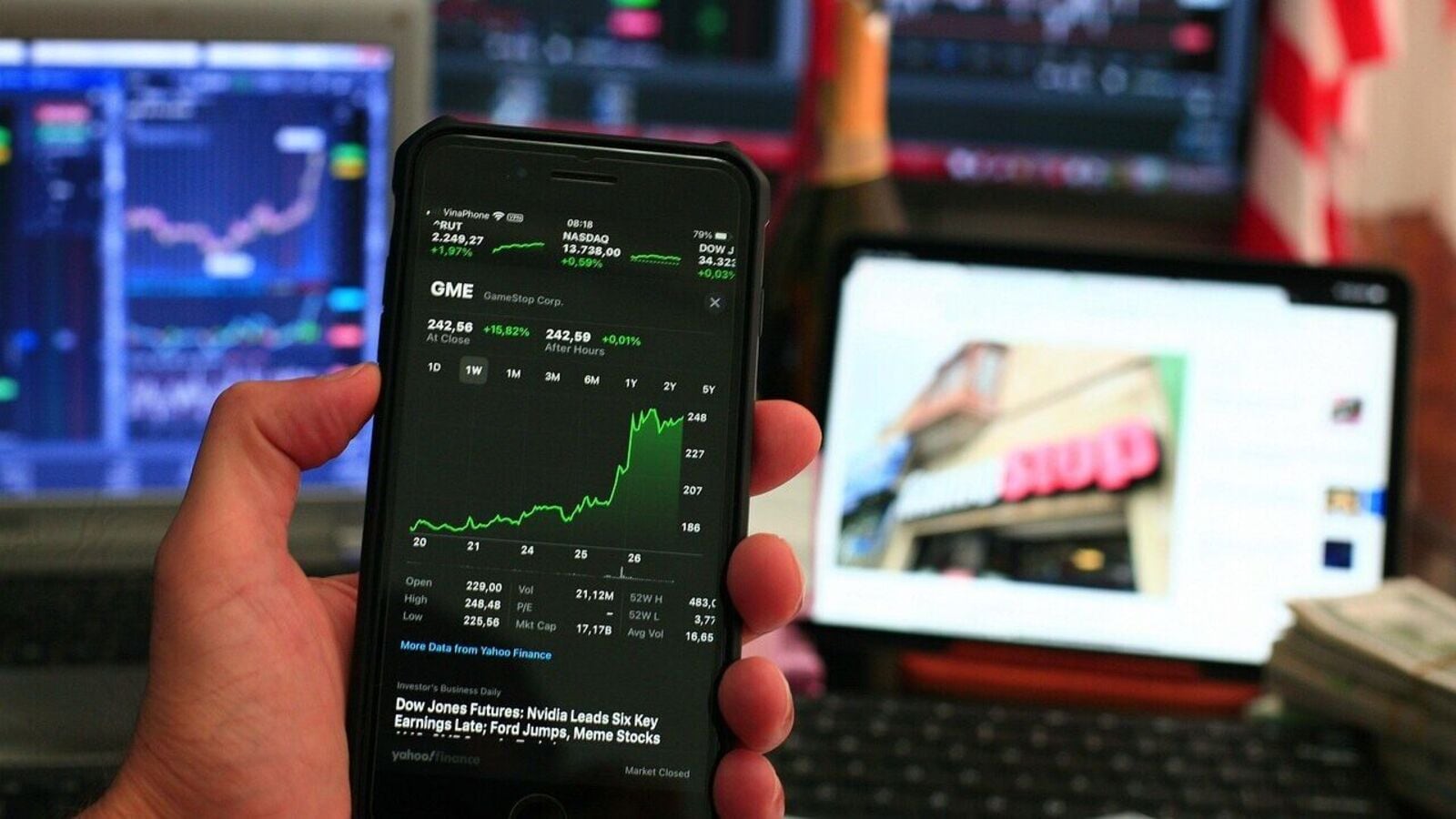 CreditAccess Grameen share price rallies 7% to 11-month high on steady Q1, positive management commentary