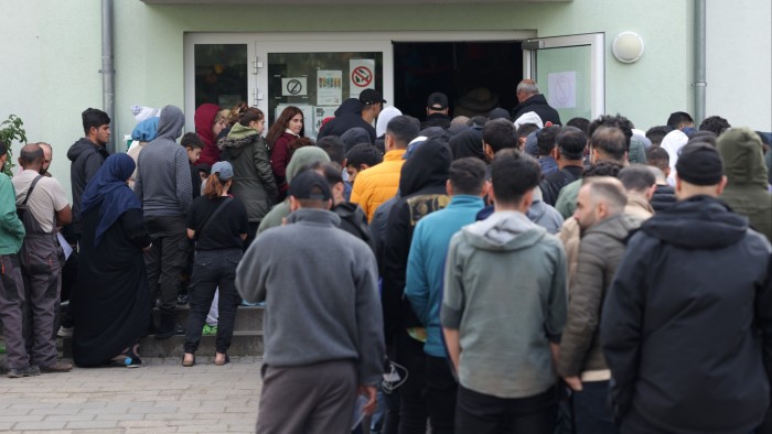 Germany seeks deal with Taliban to deport Afghan migrants