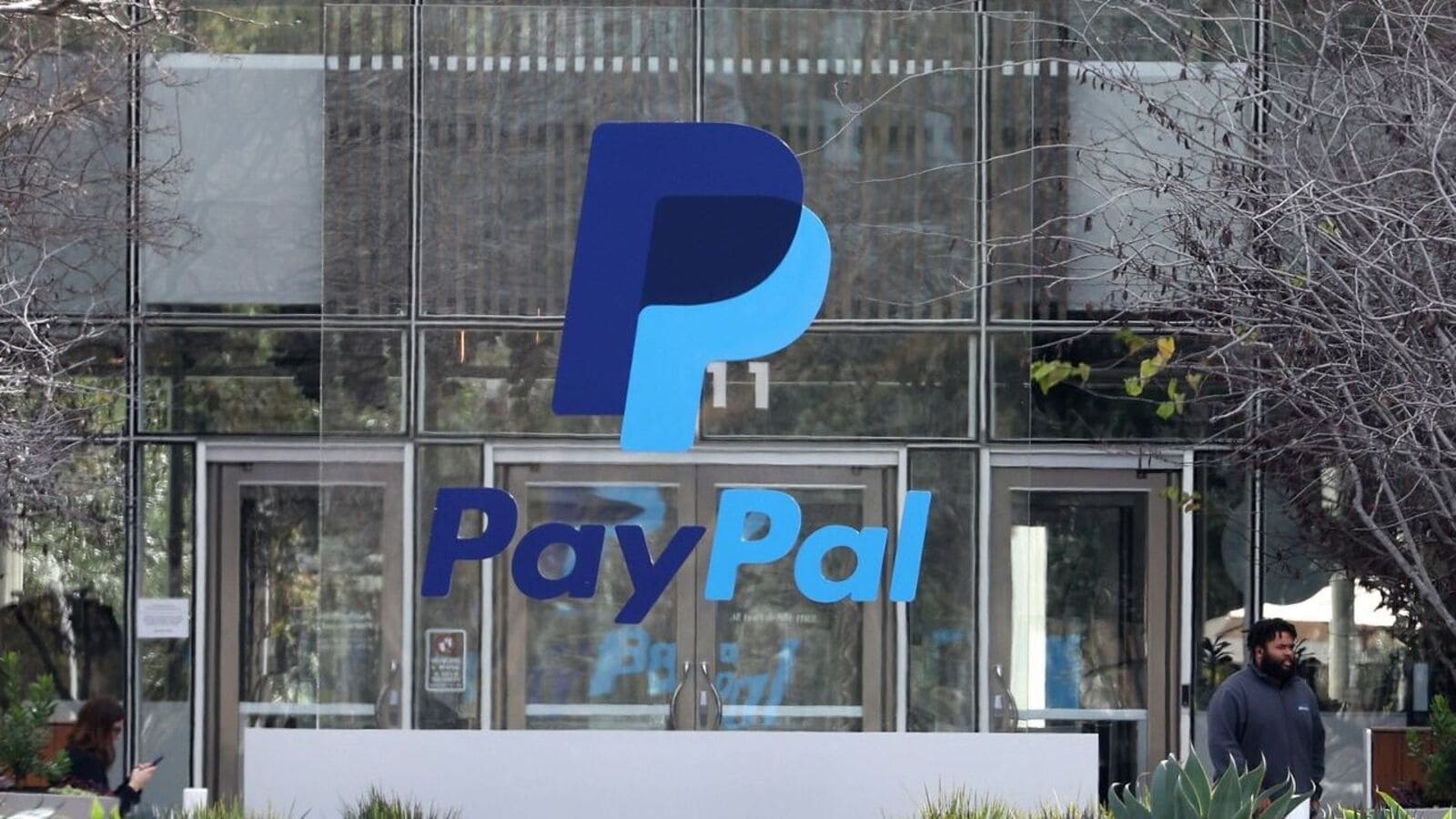 PayPal shares drop 10% as CEO eyes softer retail spending due to global tariff war