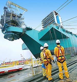 PETRONAS signs 20-year LNG purchase deal with Venture Global