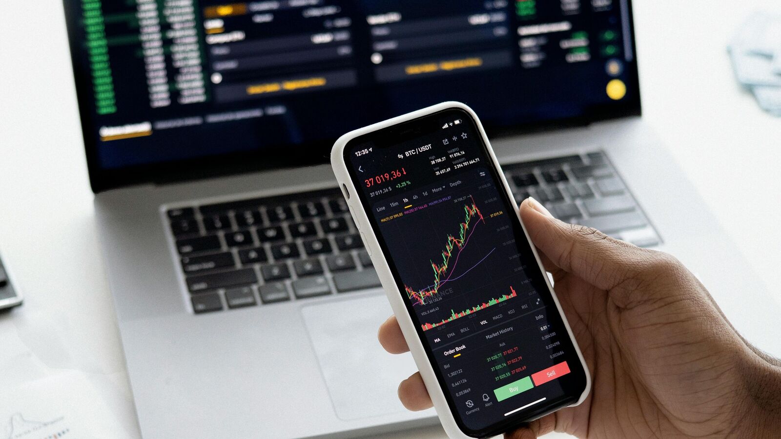 Penny stock under  ₹2: IT stock hits upper circuit despite stock market sell-off