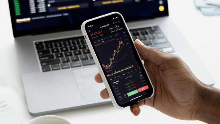 Goldman Sachs, Motilal Oswal, others give ‘buy’ rating to THIS mutual fund, FIIs' favourite stock