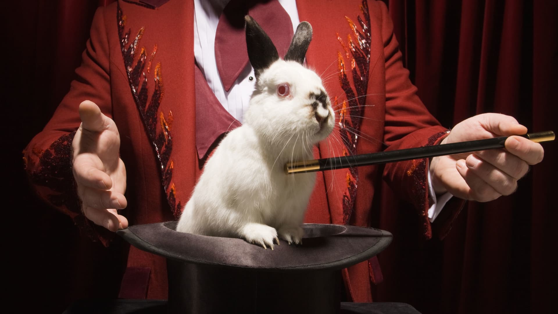 How wealthy investors use ETFs to skirt capital gains taxes. The strategy is 'like magic,’ advisor says