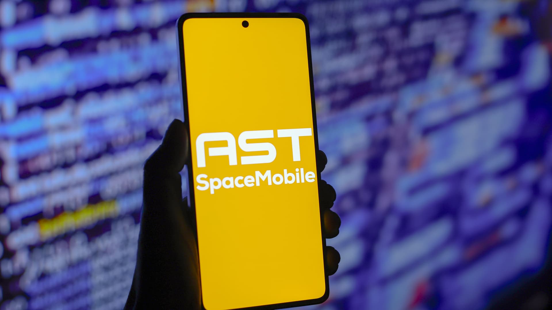 SpaceX rival AST SpaceMobile prepares to deploy nearly five dozen satellites