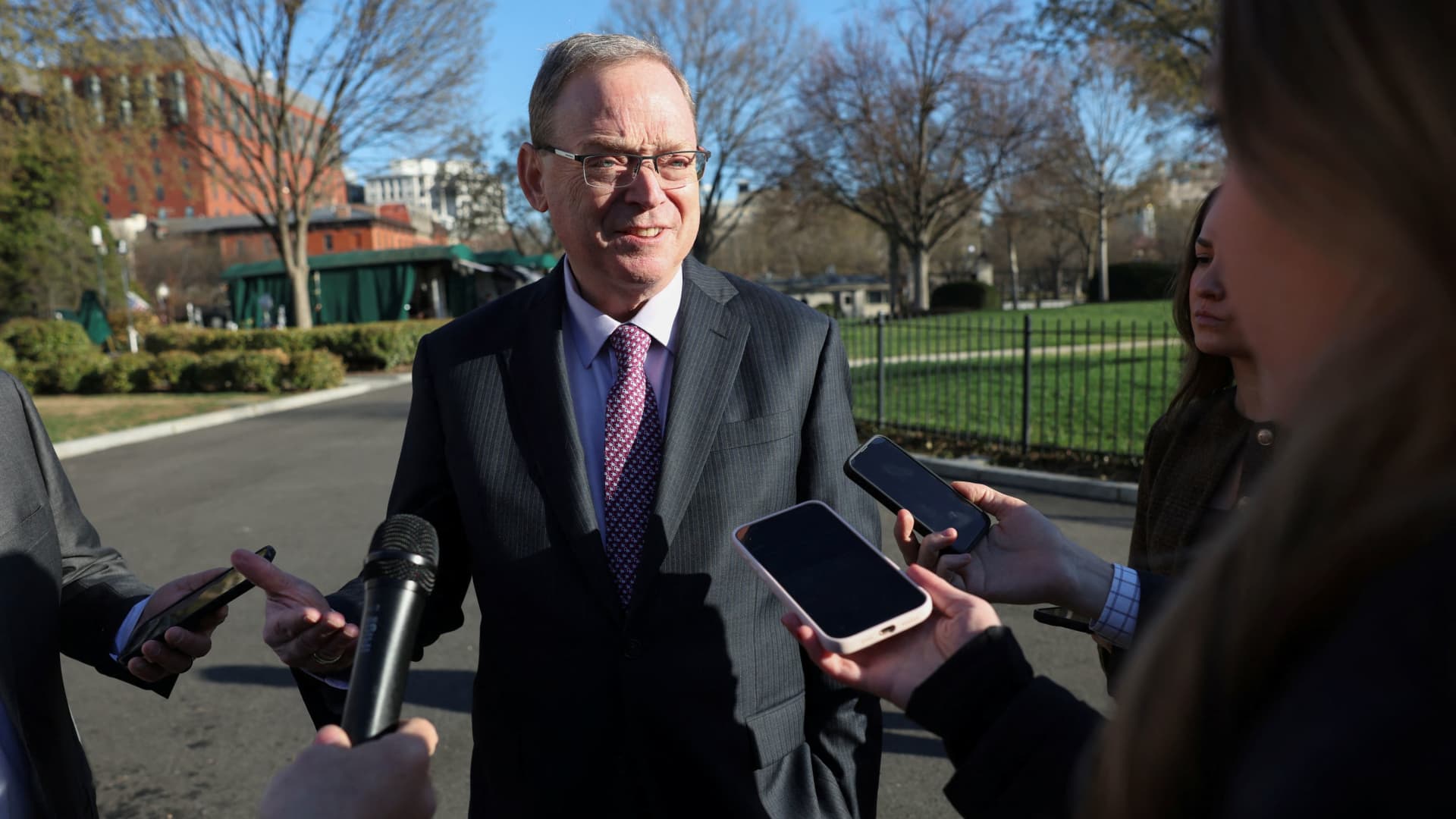 'The revisions are hard evidence': White House struggles to justify firing of BLS chief over weak jobs numbers