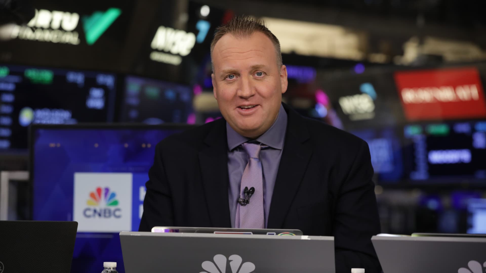 Best Stocks: A rare retailer makes the list as its 'treasure hunting' mojo outruns tariff threat