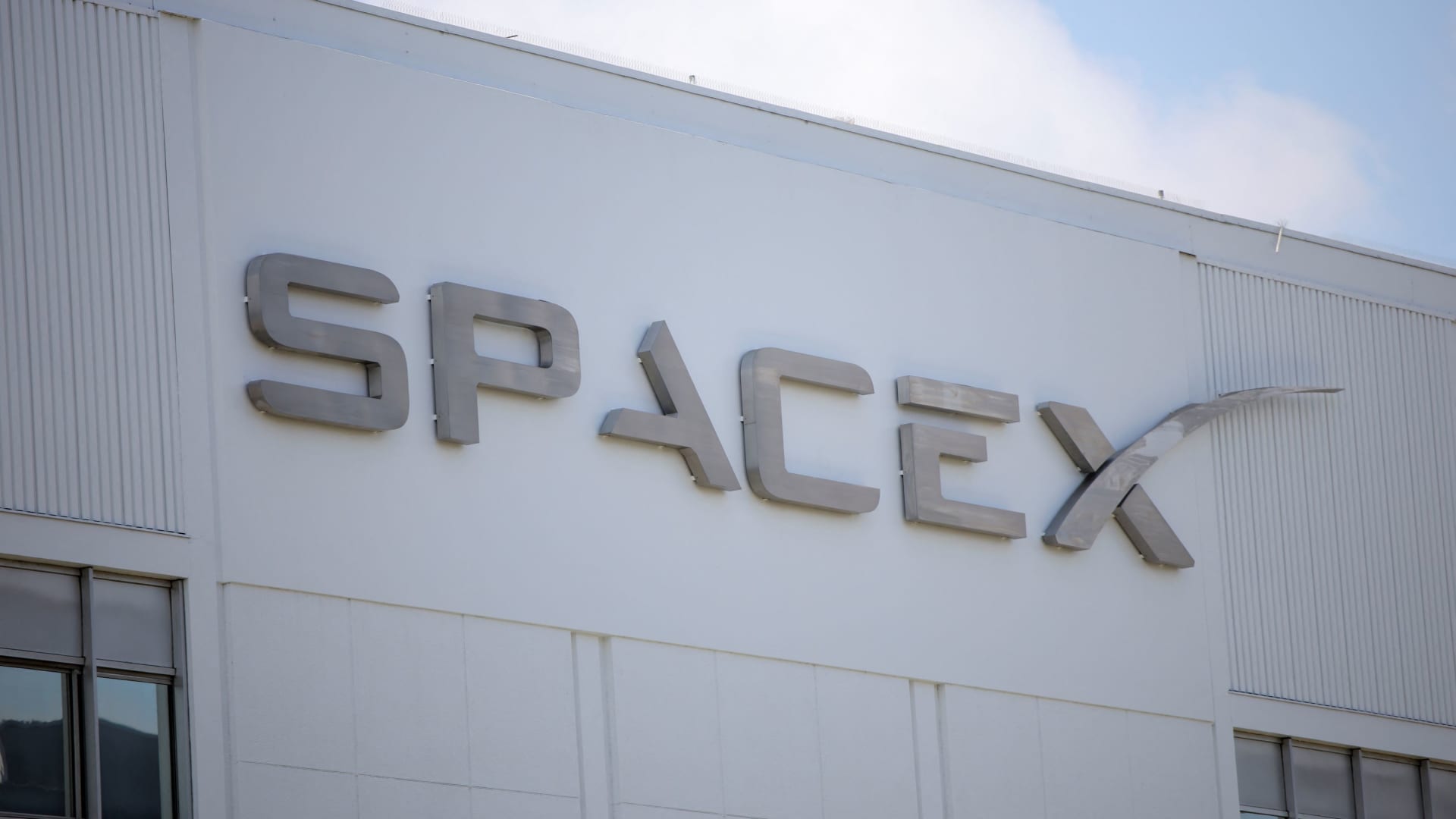Astronauts launch to the space station after sidelined by Boeing's troubled Starliner