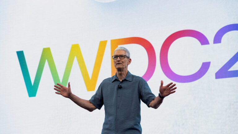 Apple's killer quarter buys more time for the company to deliver clarity on AI