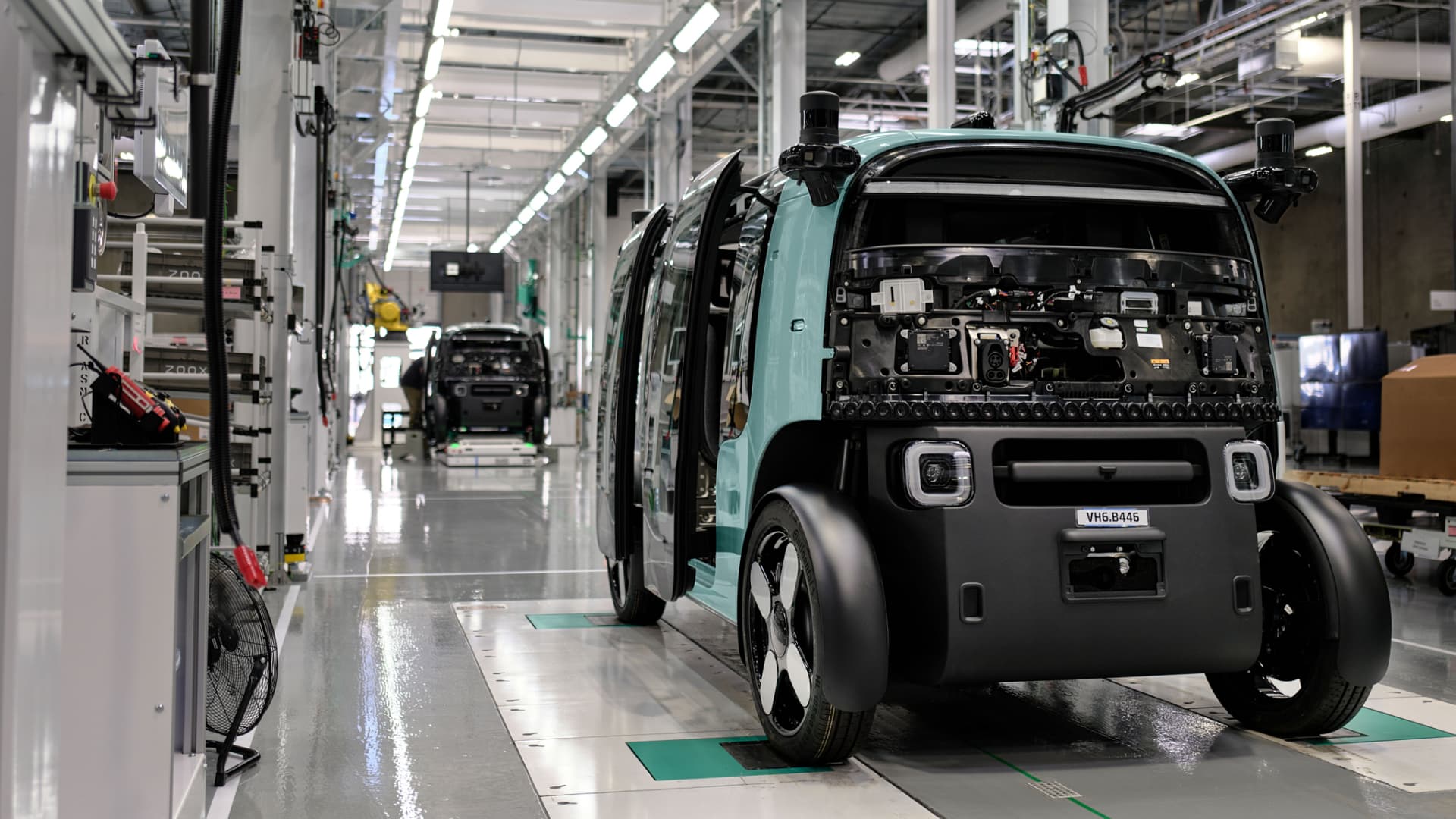Amazon's Zoox robotaxi unit clears regulatory hurdle, safety probe