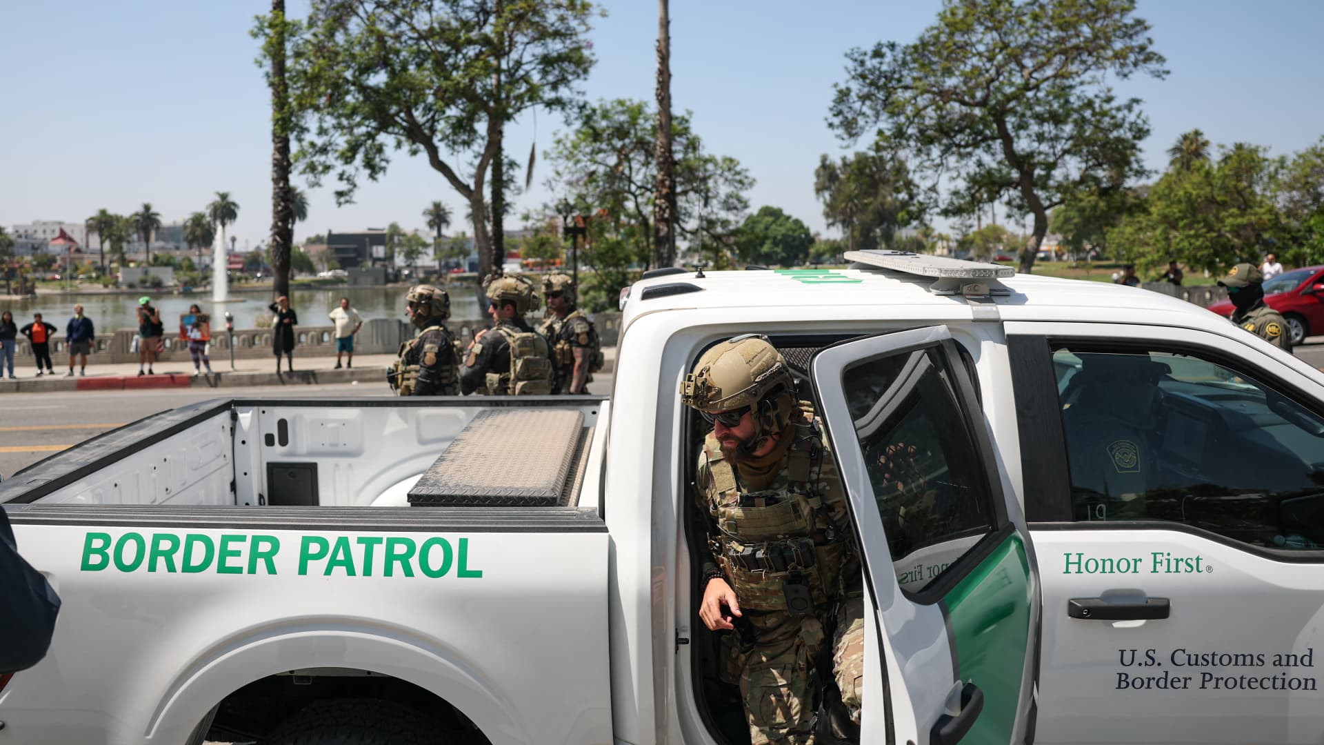 Appeals court keeps order blocking Trump administration from indiscriminate immigration sweeps