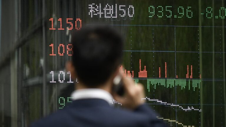 Asia markets set to open lower, tracking Wall Street losses