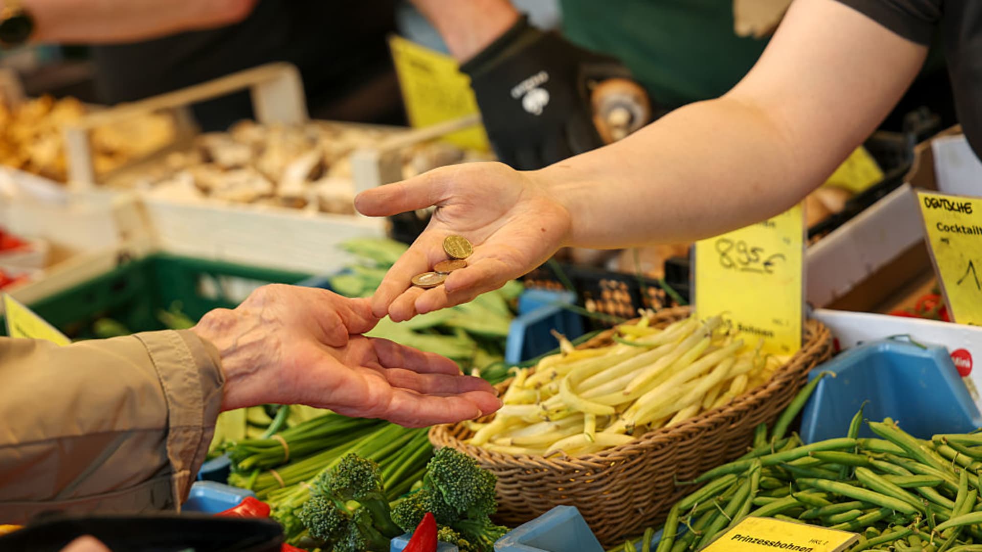 German inflation rises to hotter-than-expected 2.1% in August