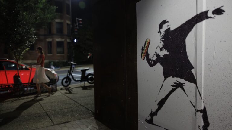 Feds charge fired DOJ employee with misdemeanor for 'Subway' sandwich throw in D.C.