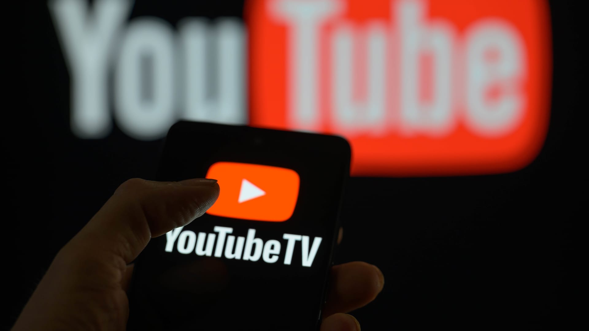 YouTube announces new deal with Fox to keep its content on YouTube TV