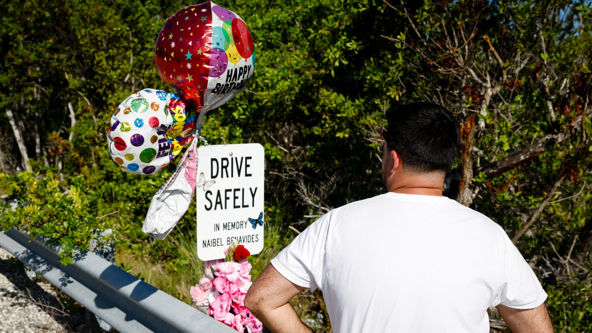 Tesla asks for $243 million verdict to be tossed in fatal Autopilot crash suit