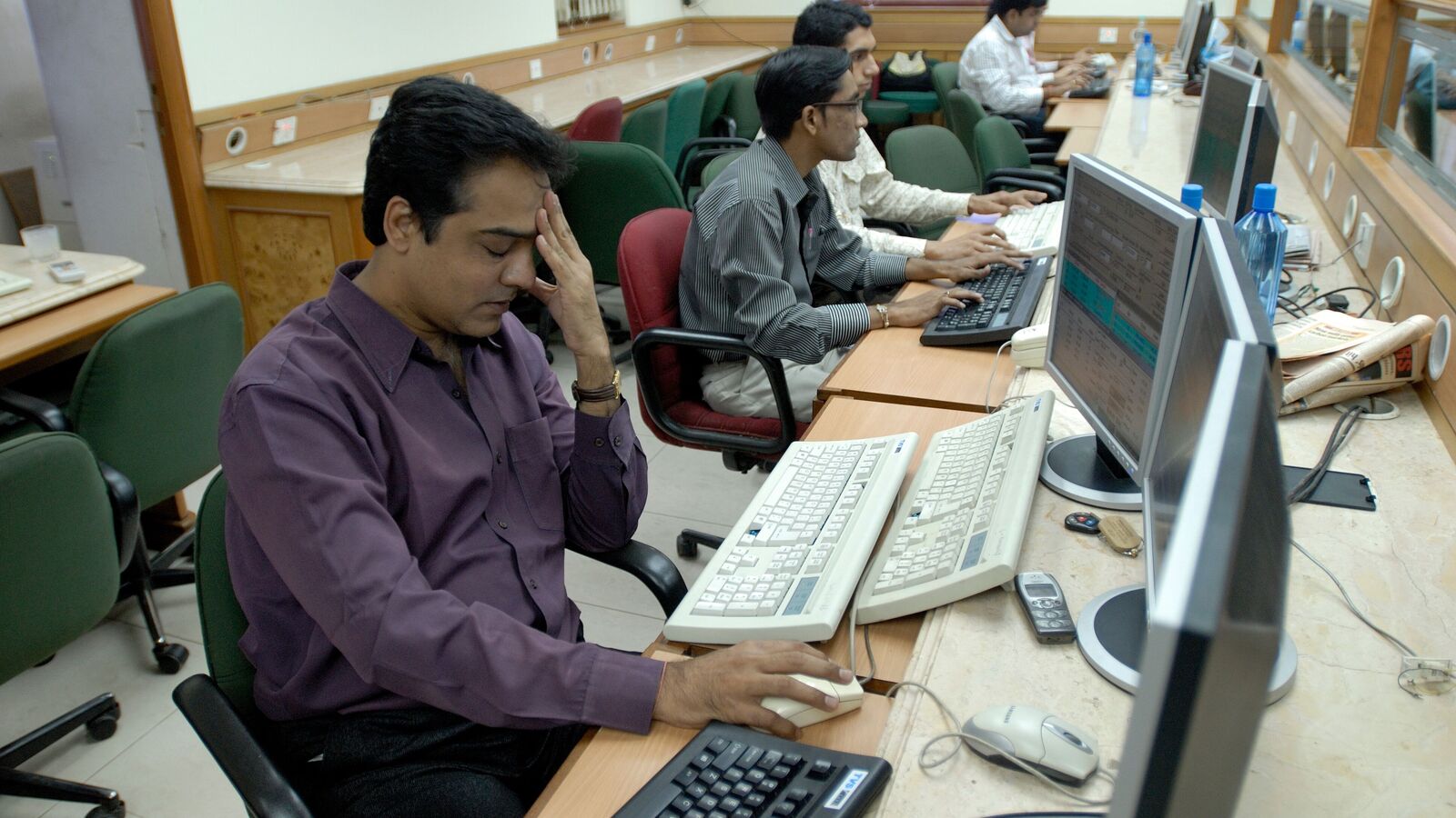 Top Gainers and Losers on August 05: Triveni Turbine, Reliance Power, BSE, Inox India, Swiggy among top losers today