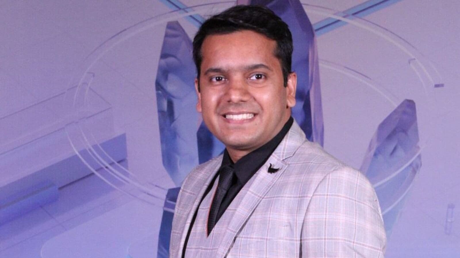 Buy or sell: Sumeet Bagadia recommends three stocks to buy on Monday — 4 August 2025